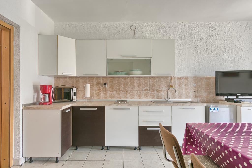 Apartments Veruda Porat Пула Экстерьер фото